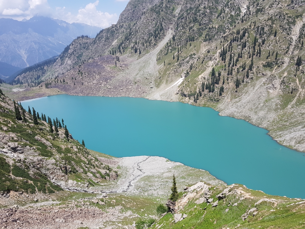 Kundal Dand Lake